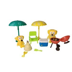 Bluey Beach‎ BBQ Playset Figures Umbrellas Grill Chair Toy Lot